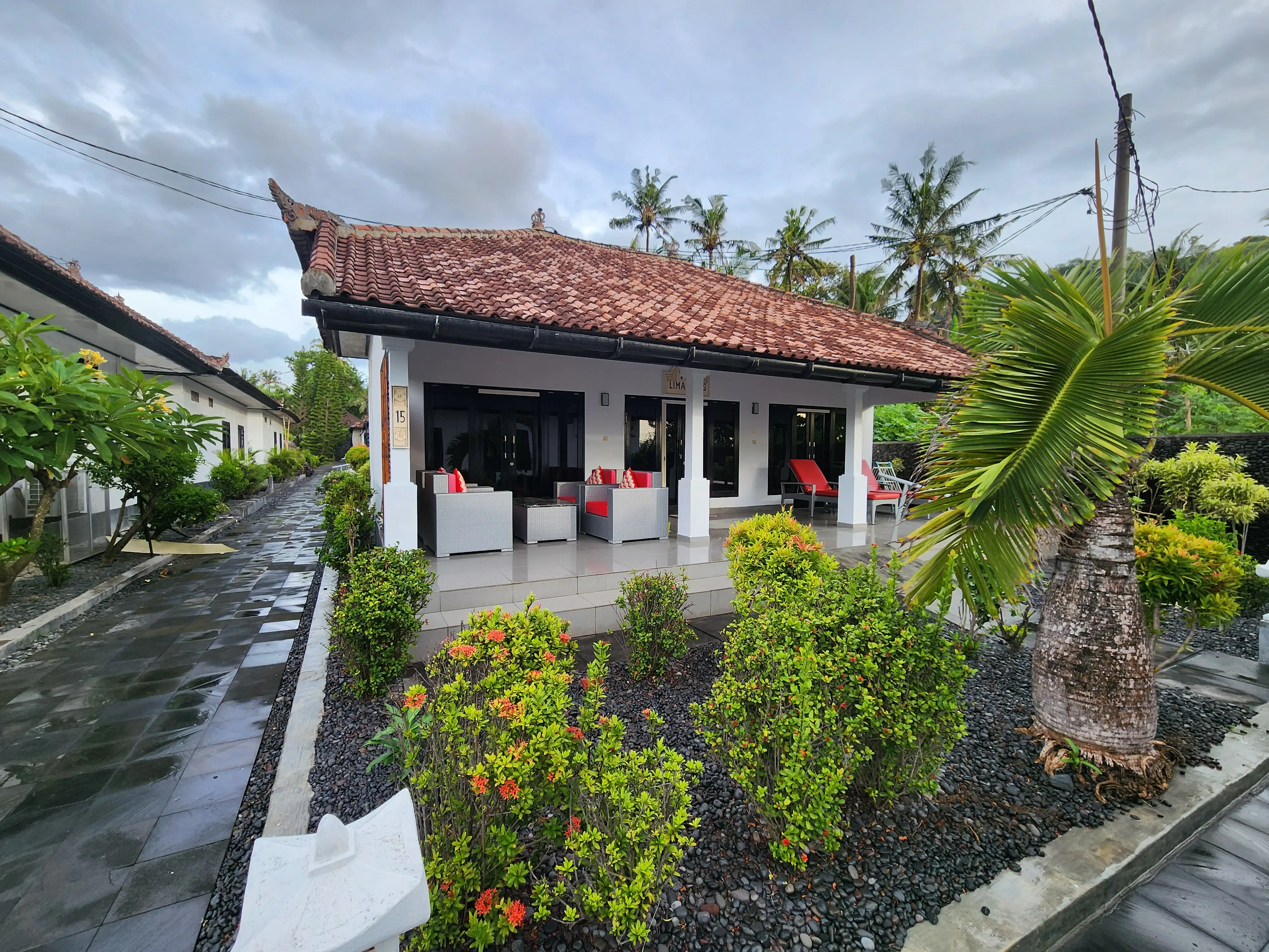 Private Garden 2BR Ocean View Retreat | ROOM 15