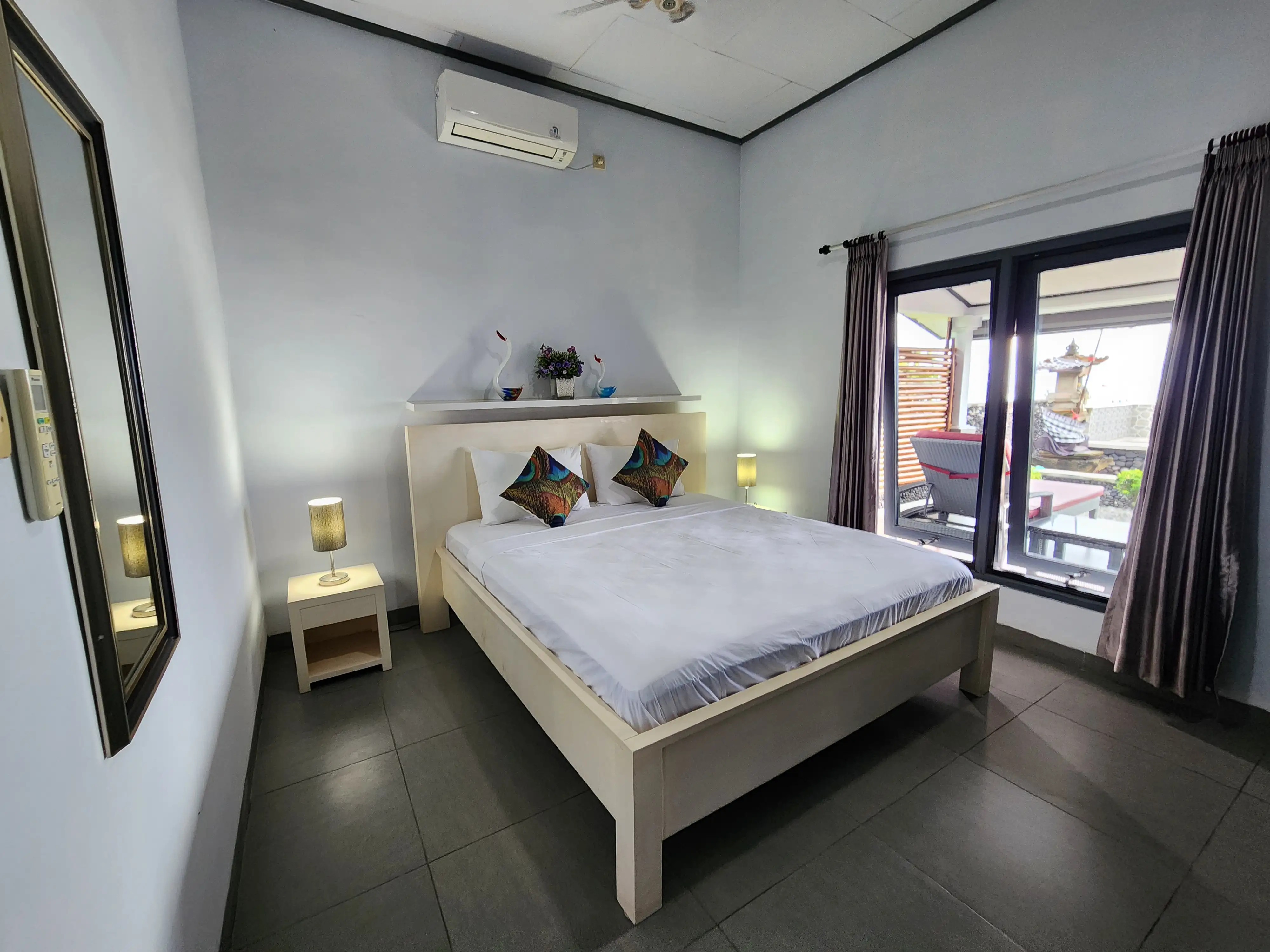 2 Bedroom Private Garden Stay Near Beach | ROOM 14