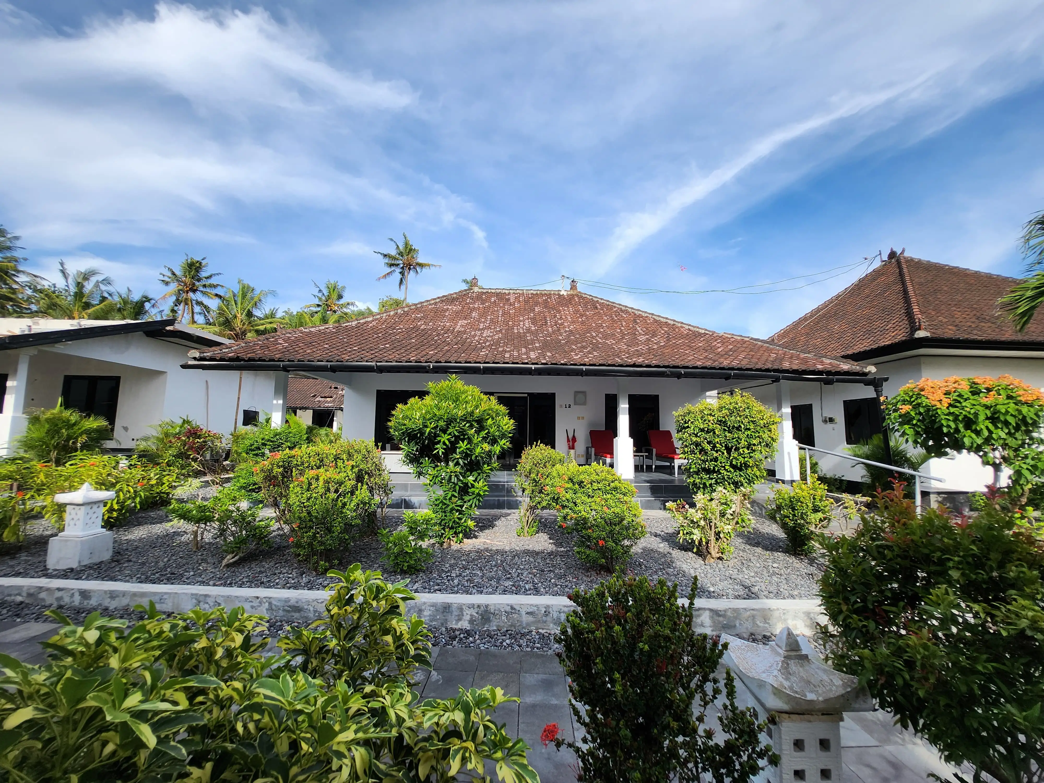 2BR Ocean View Stay with Private Garden | ROOM 12